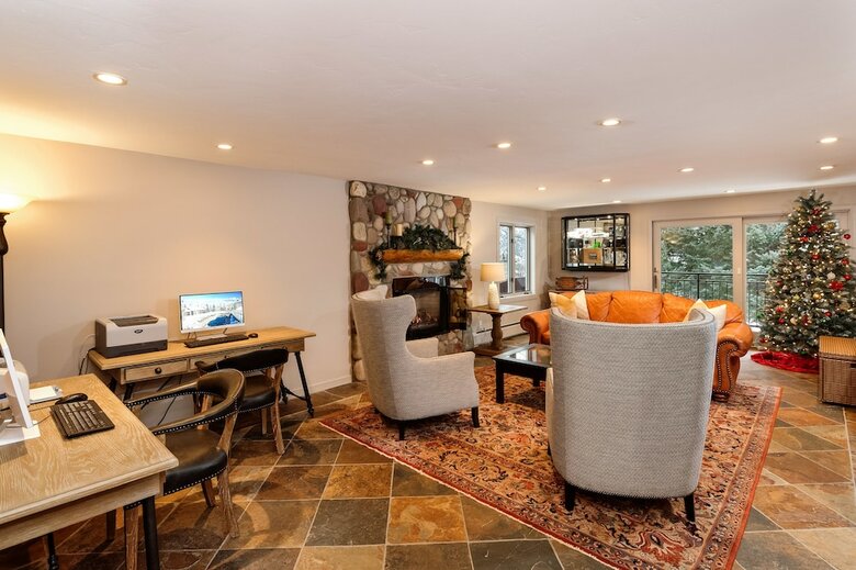 The Timberline Condominiums