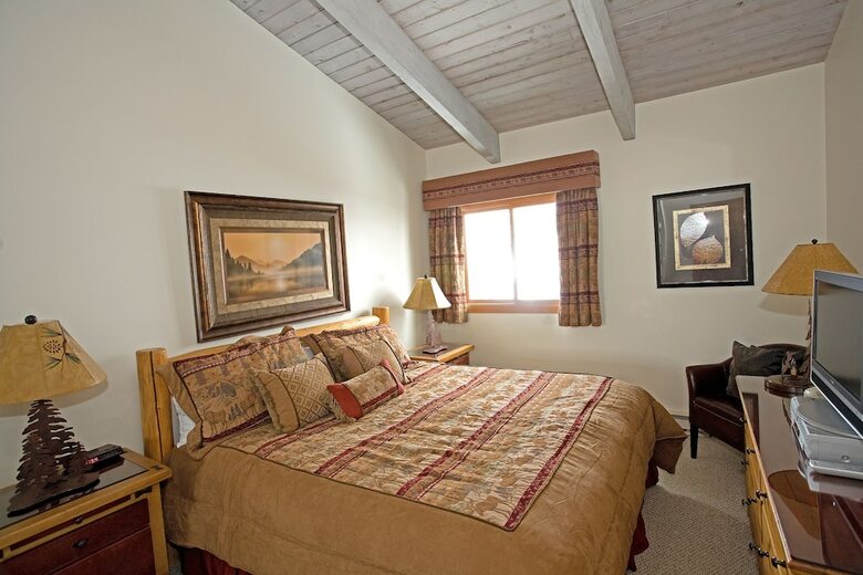 The Timberline Condominiums