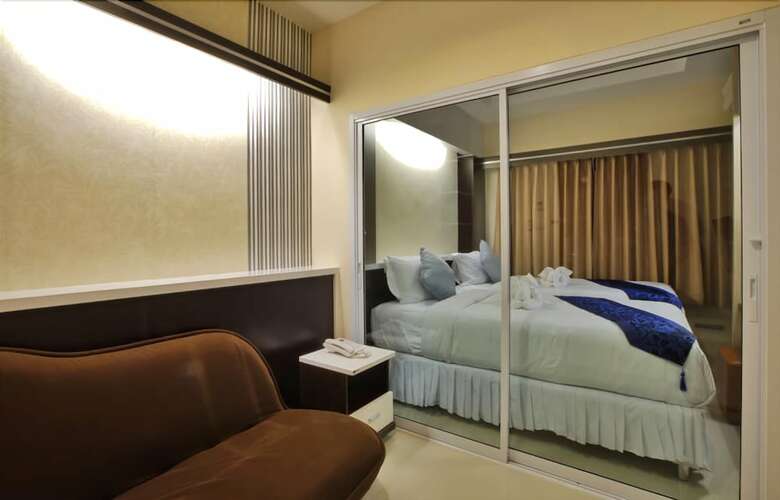 Excella Hotel