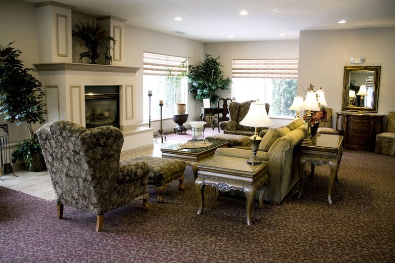 Le Ritz Hotel And Suites