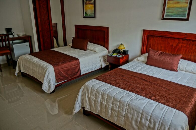 Hotel Arenas En Punta Leona