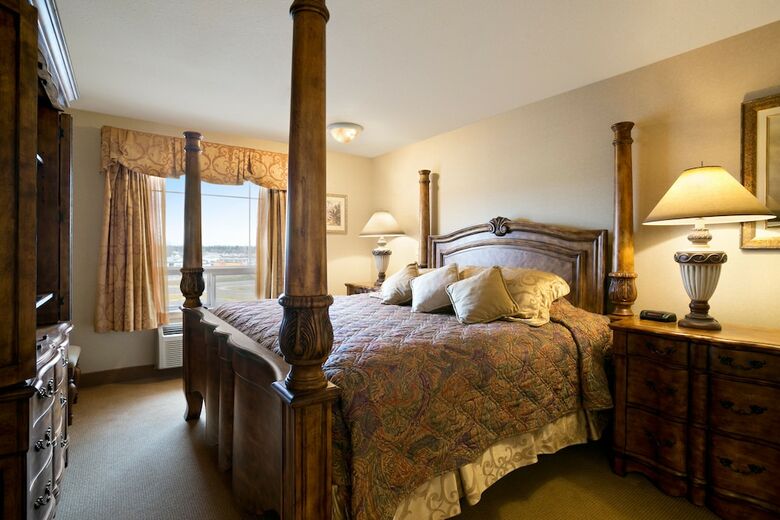 Hotel Super 8 By Wyndham Fort Nelson Bc