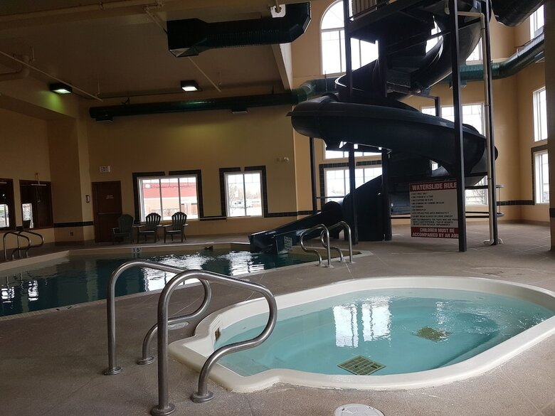Hotel Super 8 By Wyndham Fort Nelson Bc