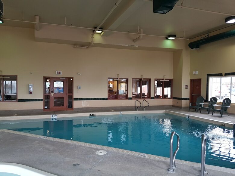Hotel Super 8 By Wyndham Fort Nelson Bc