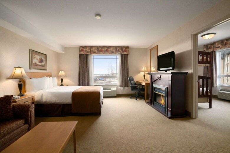 Hotel Super 8 By Wyndham Fort Nelson Bc