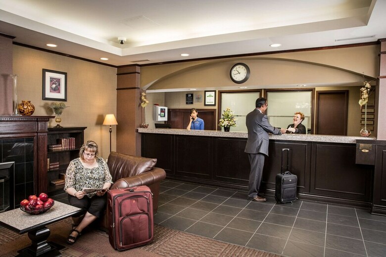 Campus Tower Suite Hotel