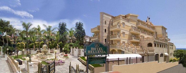 Hellenia Yachting Hotel