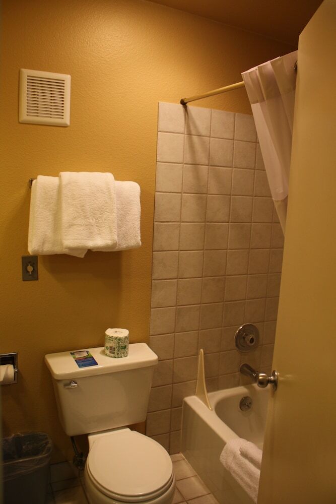 Hotel Baymont By Wyndham Yakima