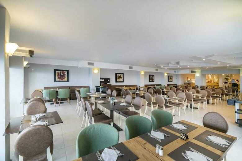 Golden Beach Hotel