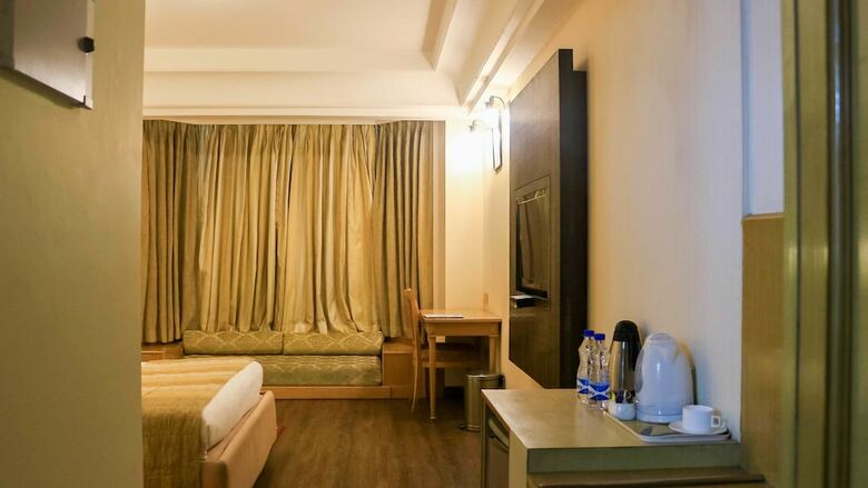 Dee Marks Hotel & Resorts