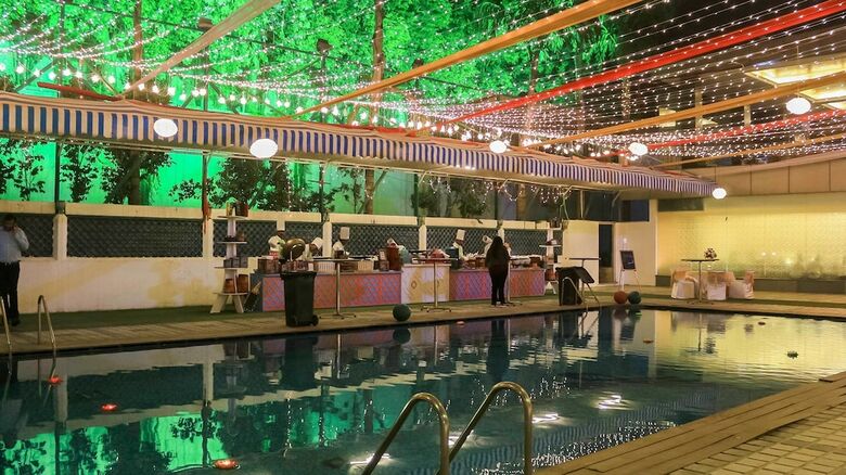 Dee Marks Hotel & Resorts