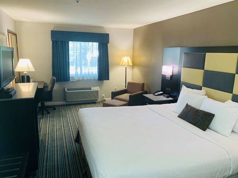 Surestay Plus Hotel By Best Western Redding