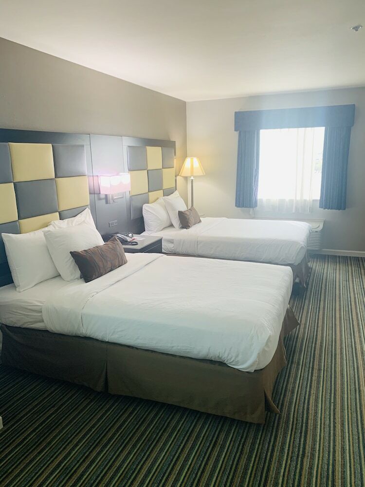 Surestay Plus Hotel By Best Western Redding