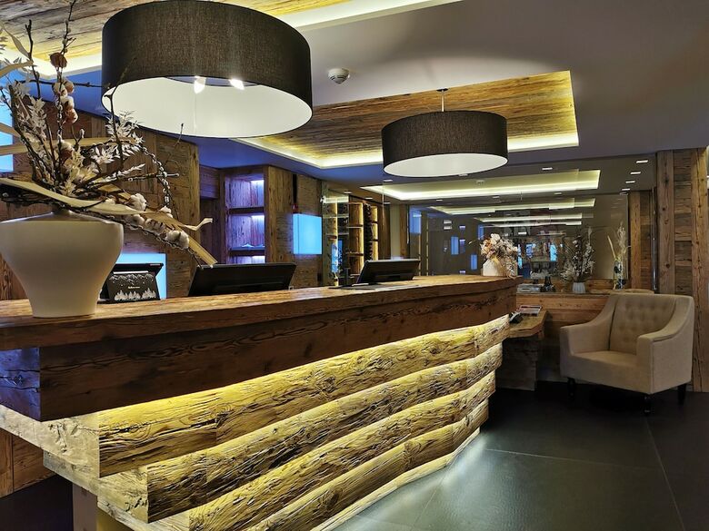 Hotel De Rougemont & Spa