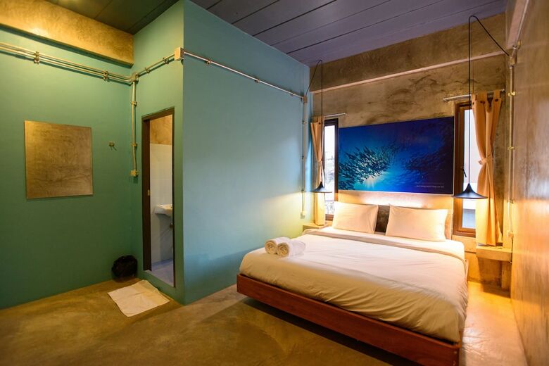 Hotel Seabox Khaolak Hostel