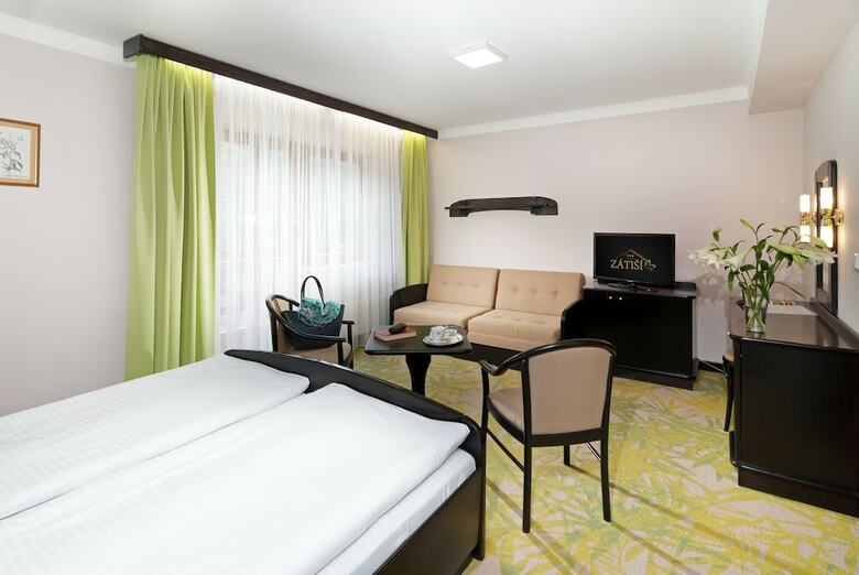 Hotel Z�ti?�