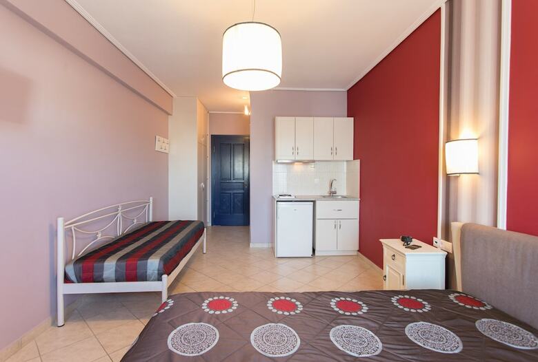 Liana Beach Hotel & Spa