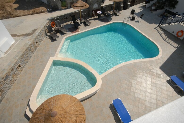 Liana Beach Hotel & Spa