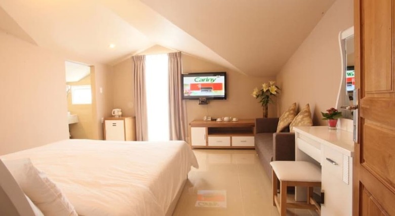 Crown Diamond Hotel