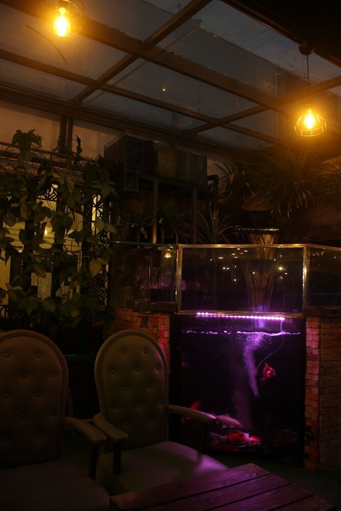 Crown Diamond Hotel