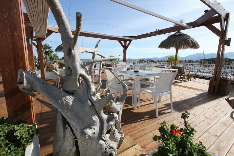 Bleu Mer Duplex Et Suites