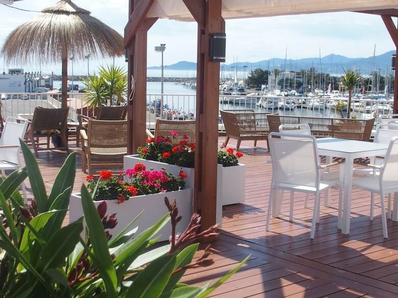 Bleu Mer Duplex Et Suites