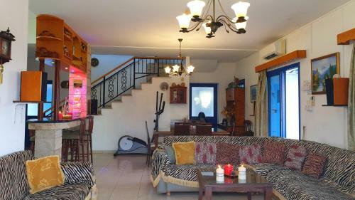 Astrofegia Beach Villa