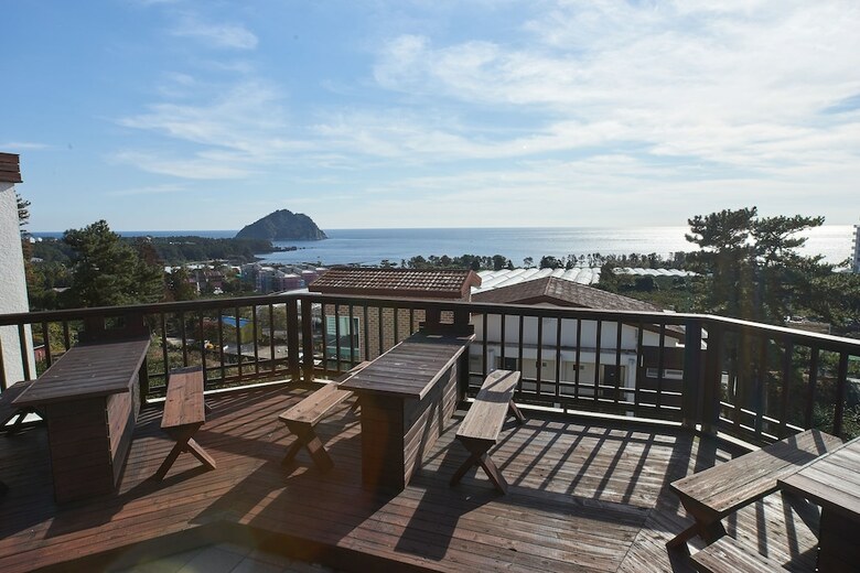 Hotel Fourseason Pension
