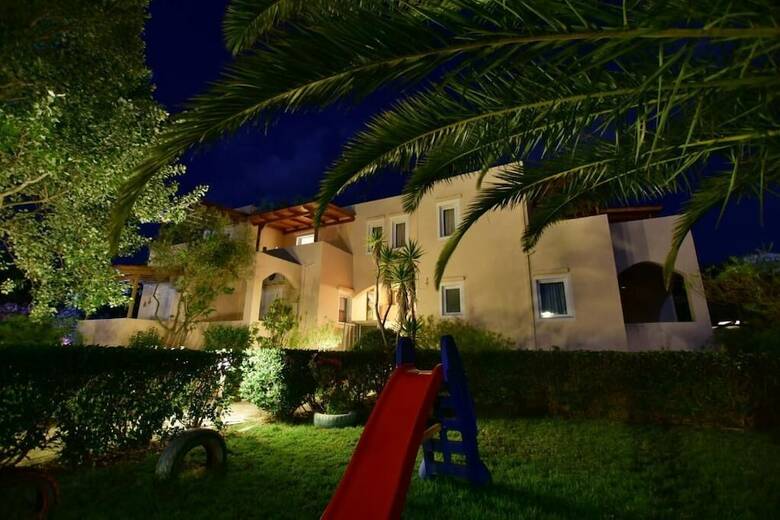 Apartamentos Flisvos Rooms