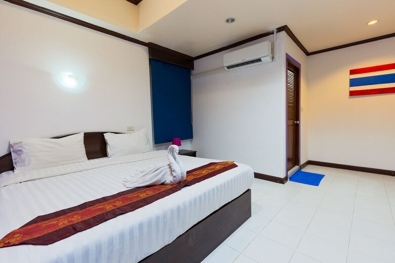 Hotel Grand Orchid Inn
