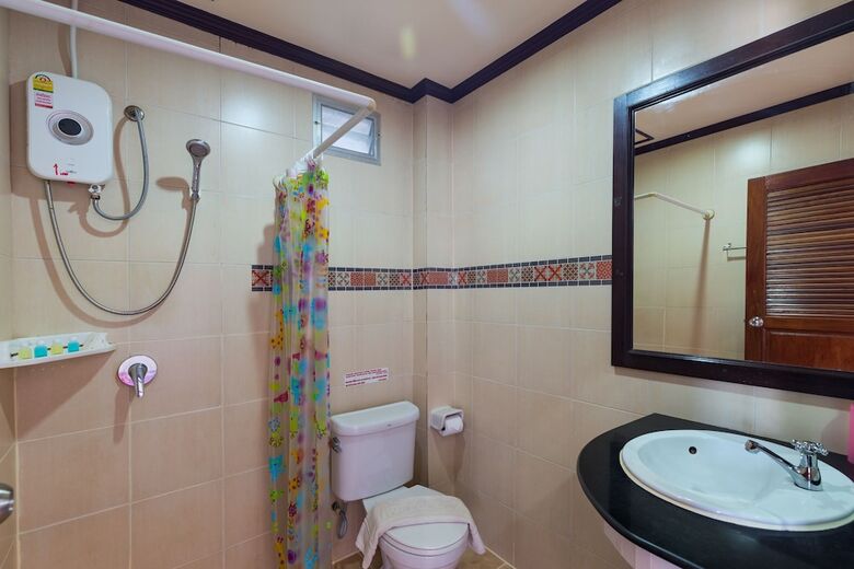 Hotel Grand Orchid Inn