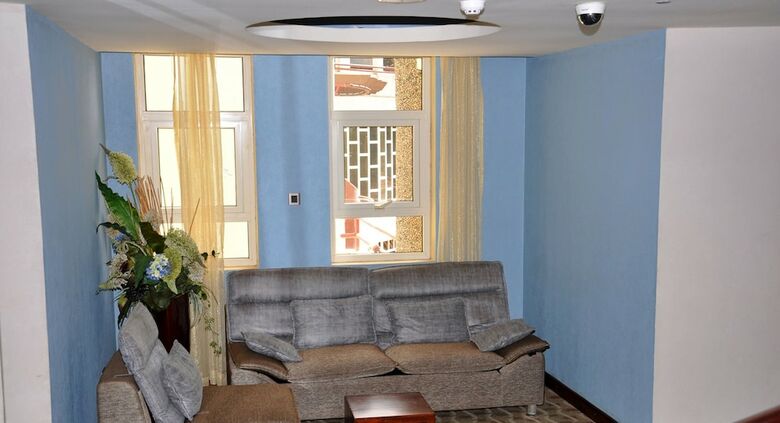 Lake Heights Hotel Entebbe