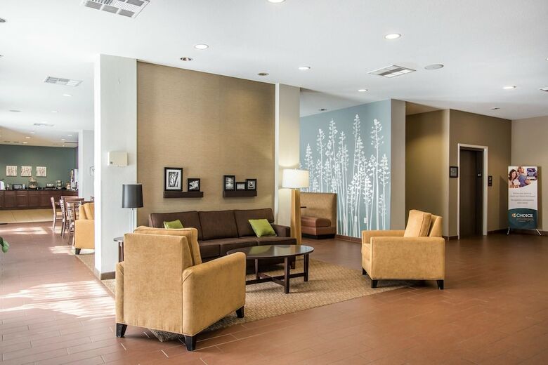Hotel Sleep Inn & Suites