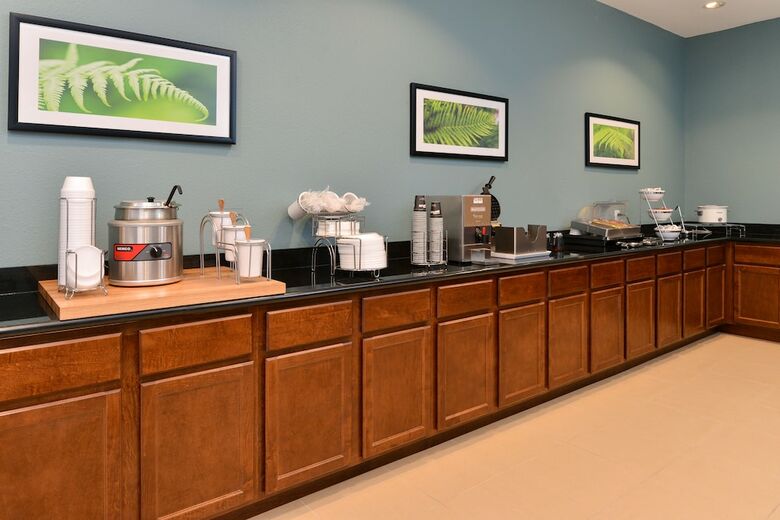 Hotel Sleep Inn & Suites
