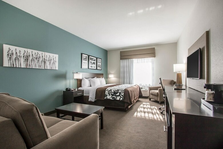 Hotel Sleep Inn & Suites