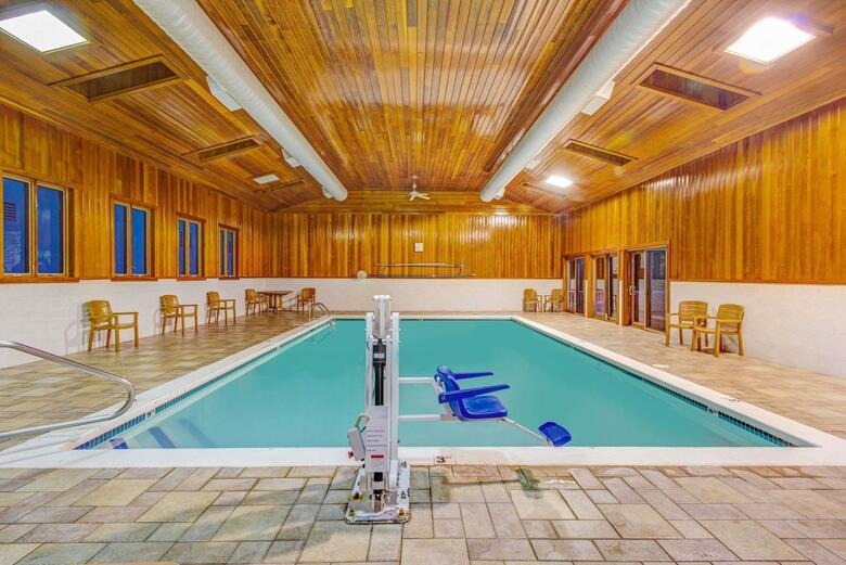Days Hotel & Conference Center By Wyndham Methuen Ma