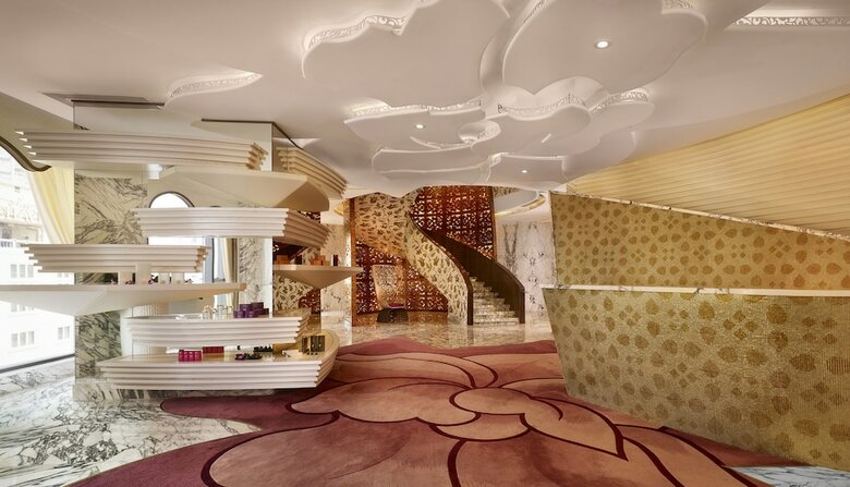 Hotel The Reverie Saigon