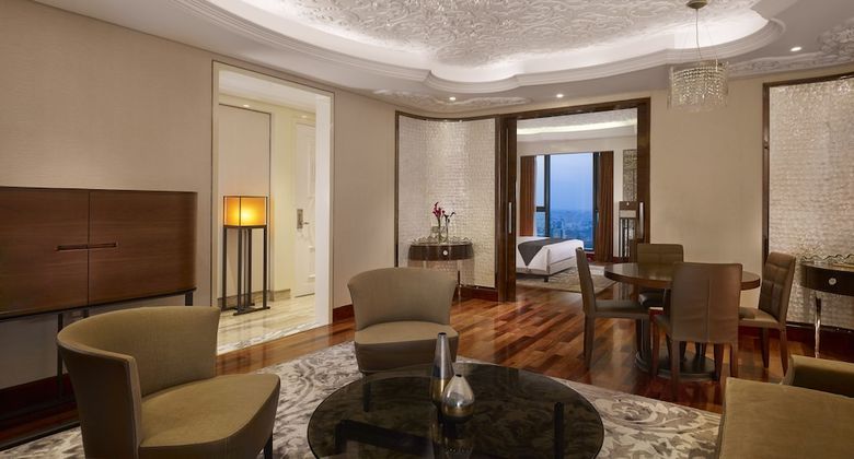 Hotel The Reverie Saigon