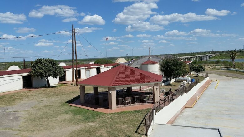 Motel Lakeview Inn & Suites