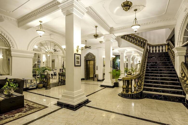 Le Grand Palais Boutique Hotel
