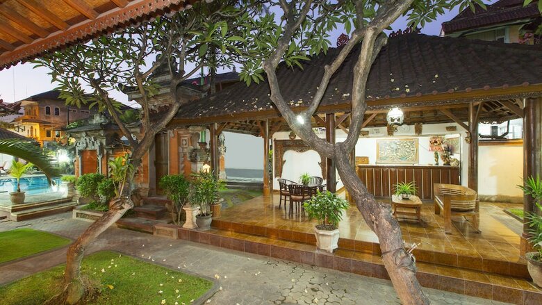 Hotel Surya Tropical Kuta