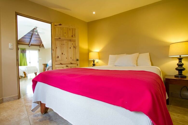 Hotel Tamarindo Village