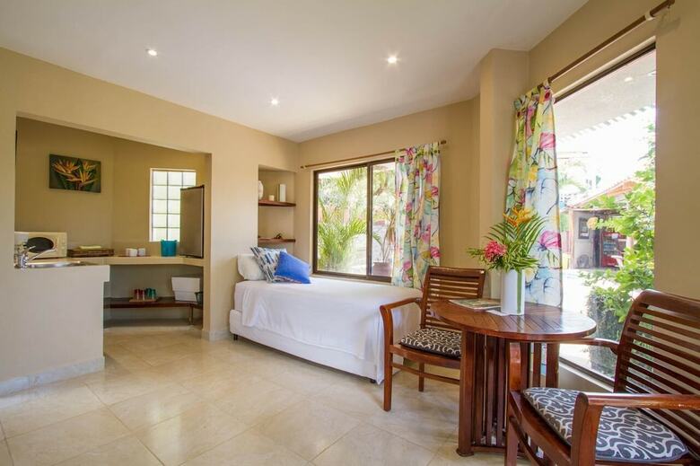 Hotel Tamarindo Village