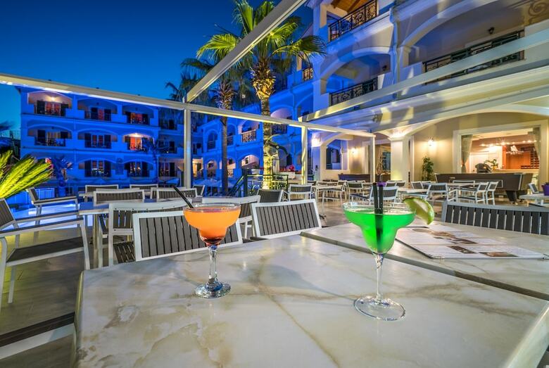 Aparthotel Atlantis Hotel