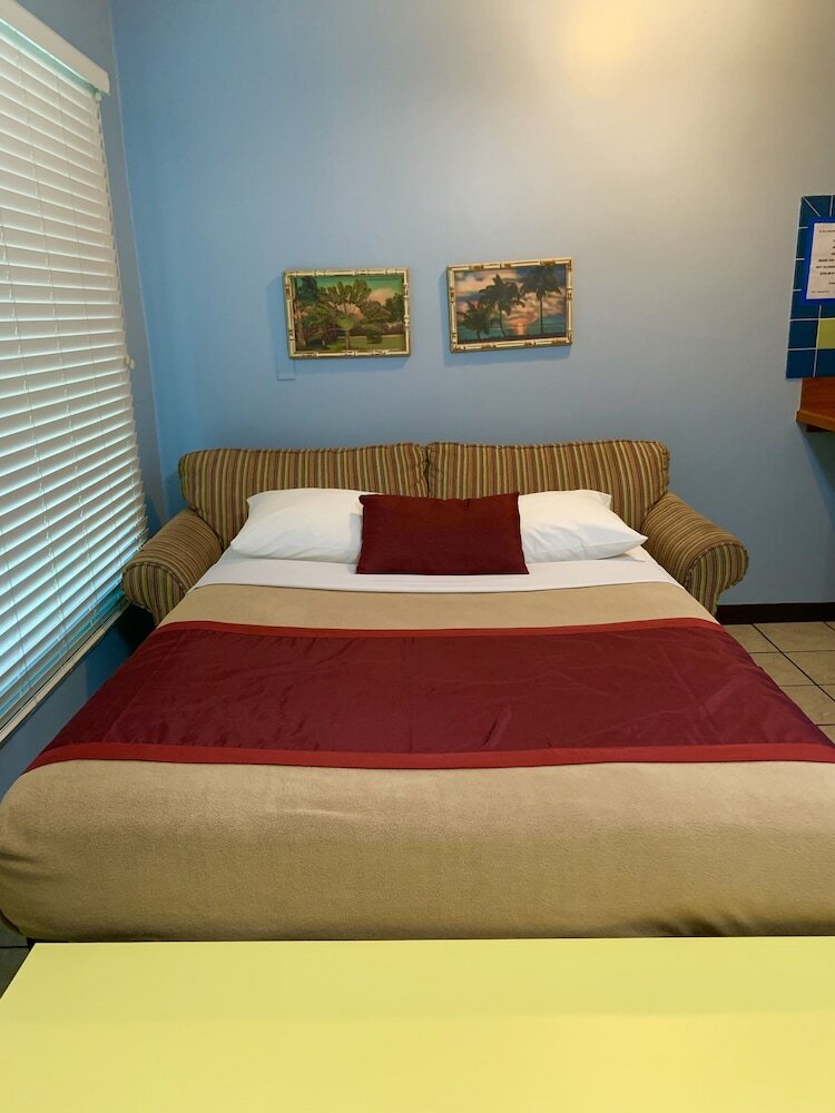 Motel Lakeside Inn And Cafe
