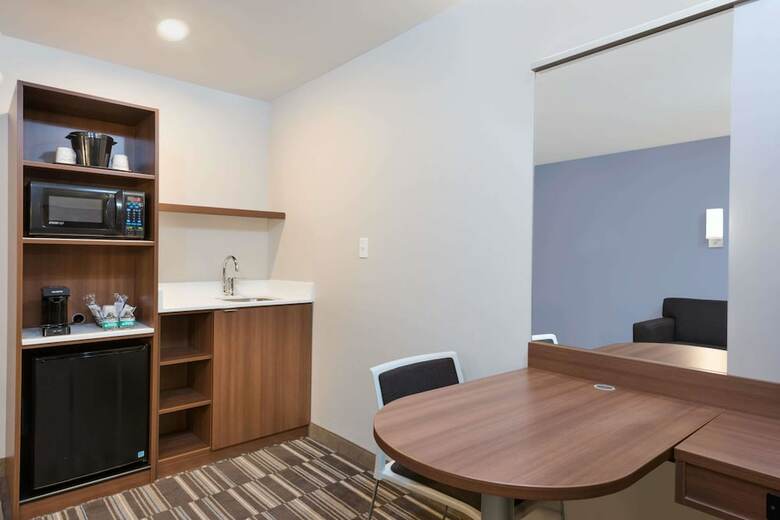 Hotel Microtel Inn & Suites By Wyndham Windham