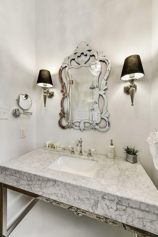 French Quarter Mansion Boutique Hotel