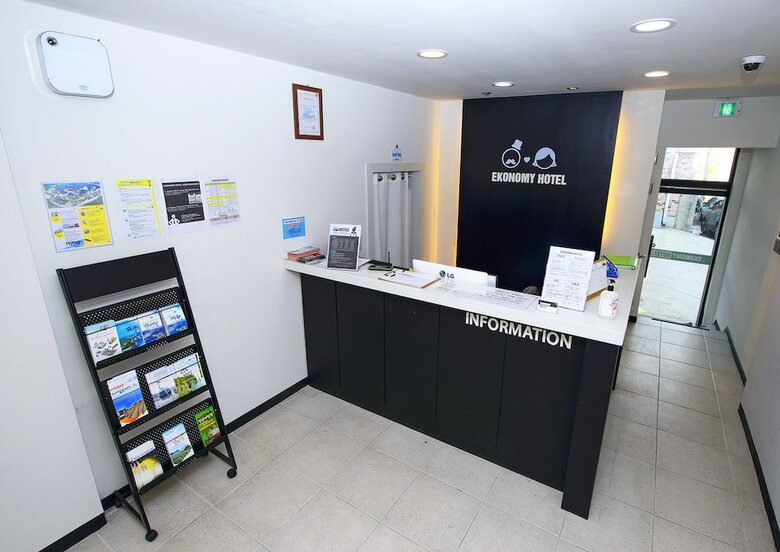 Ekonomy Hotel Yeosu