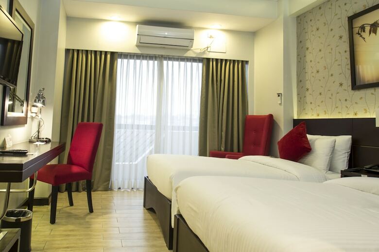 Venus Parkview Hotel