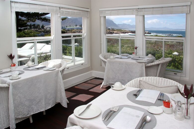Hotel Ocean Eleven Guest House